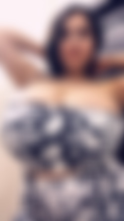 Onlyfans.com - bboobscarol_/Images/05-04-2020-215205021.jpg